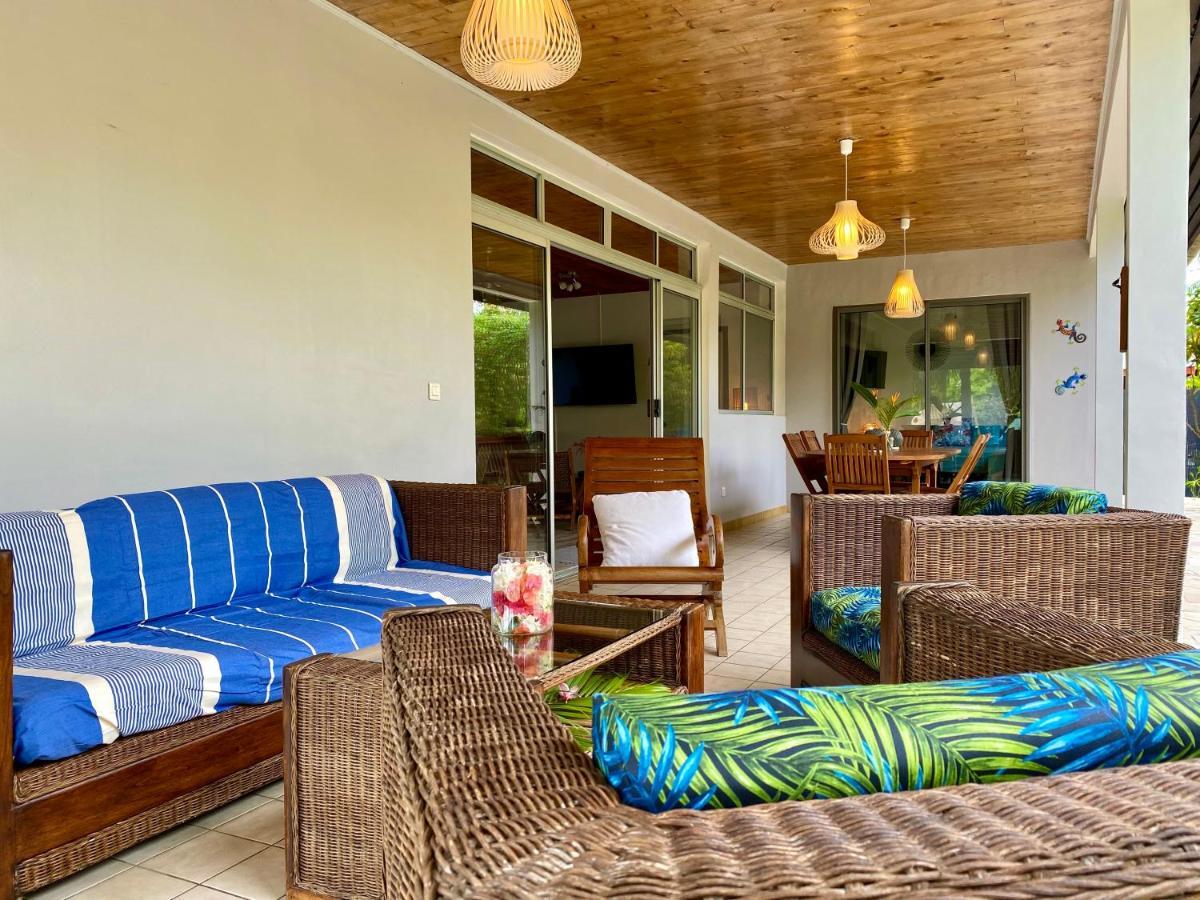 Hoama Lodge Teavaro Exterior photo